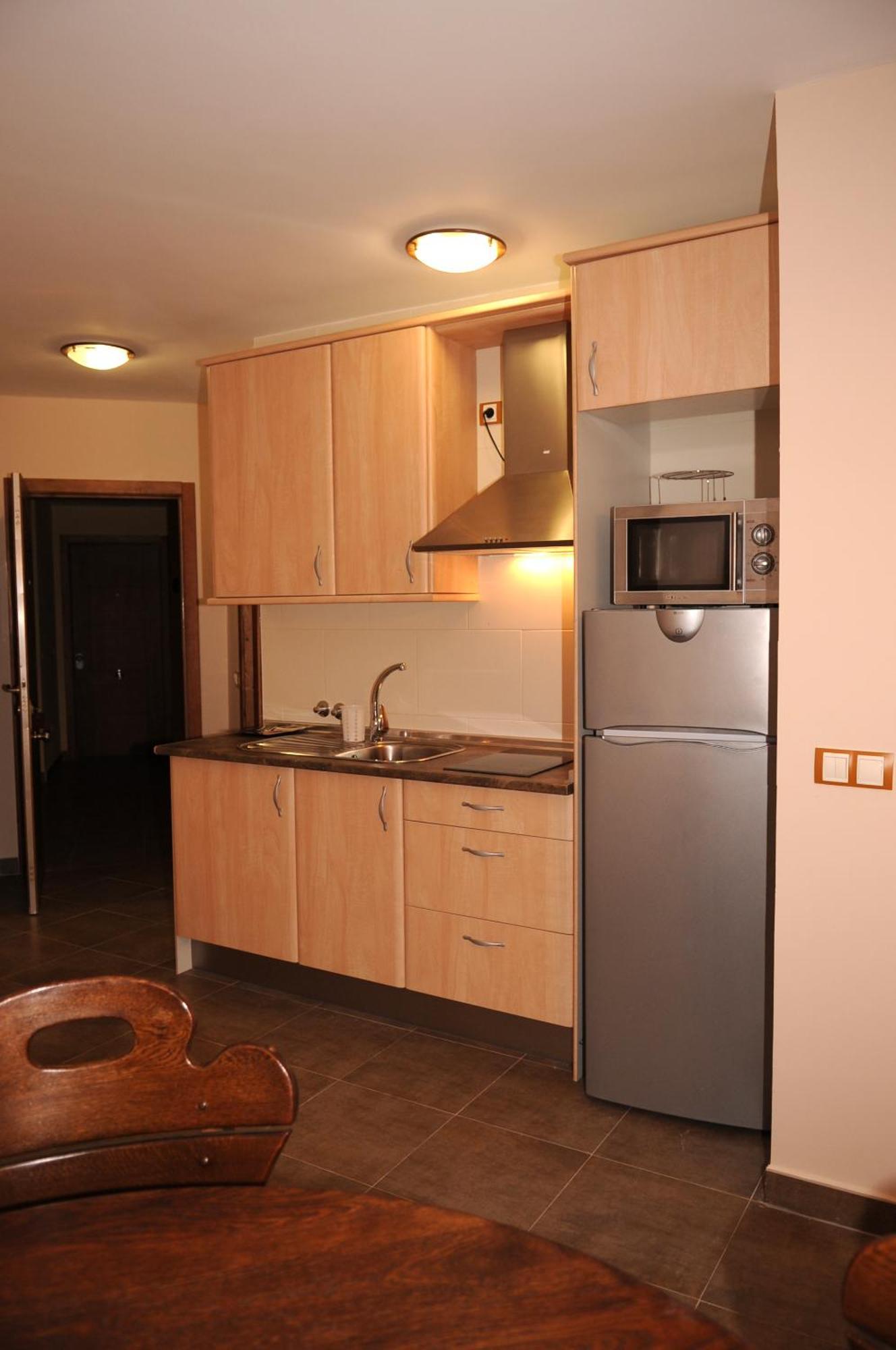 Edificio Reyes Apartment La Adrada Exterior photo